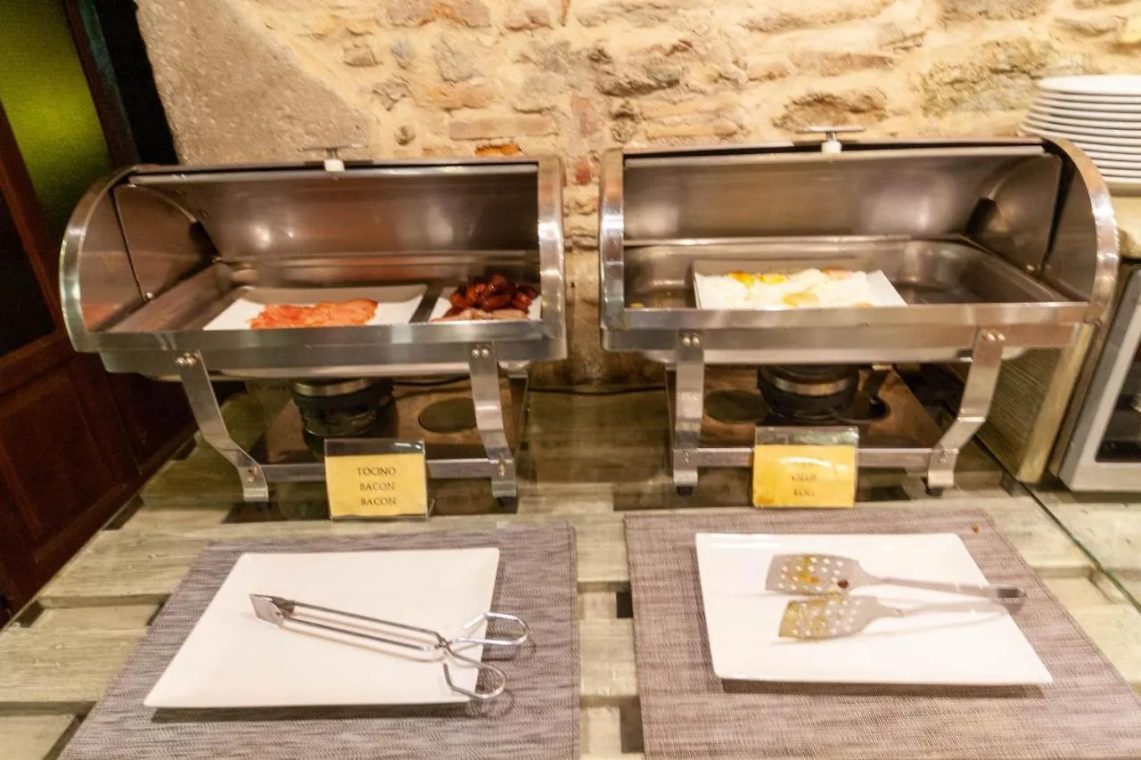 Hotel Castell Blanc 엠푸리아브라바